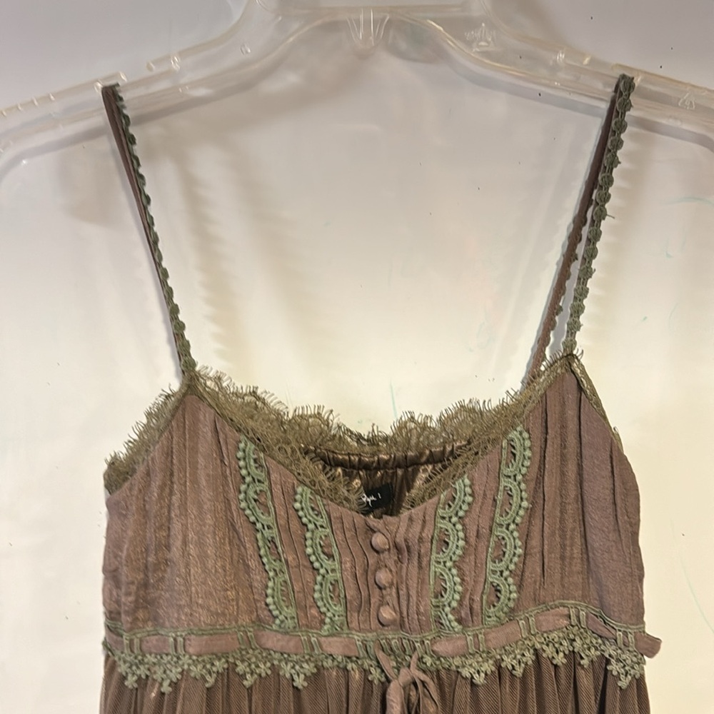 RYU new with tags summer dress size m. Short with sheer embroidered overlay - Picture 5 of 10